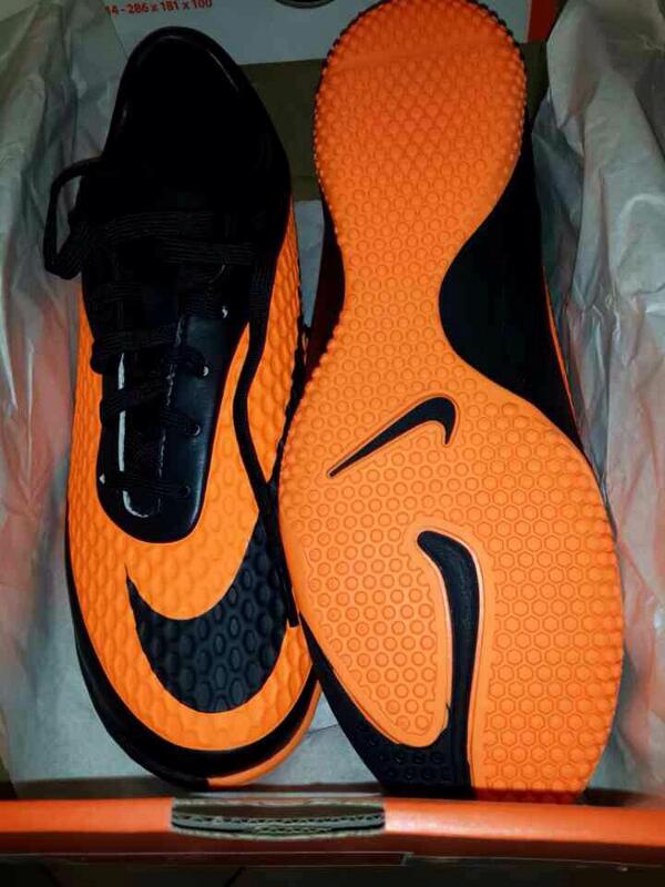 FelixYoe's tweet photo. cant wait for my super shoes !!! 😤😍😁😘 http://t.co/Z6lNgc0pwJ