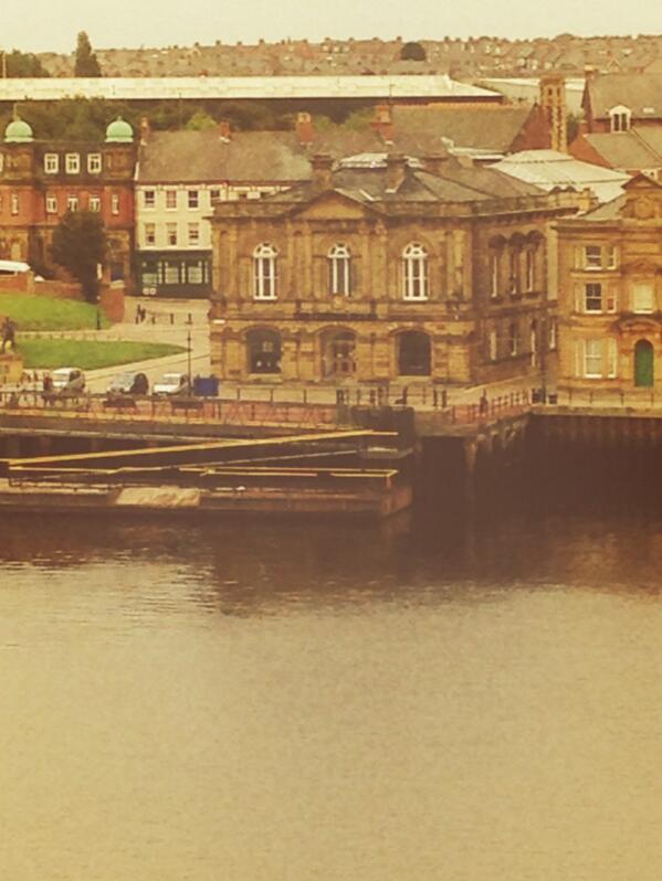 Pic of @thecustomshouse going out the Tyne @AOTTComedyJam opens this fri. Call 01914541234 for tickets #beefhoney