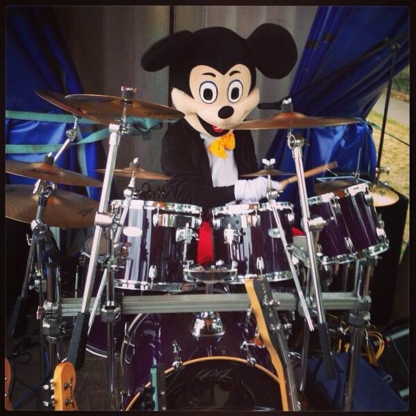 Mickey Mouse HQ (@OfficialMickey_) / Posts / X