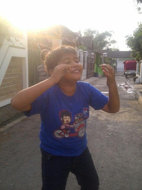 Trextrex97's tweet photo. Nari keep smile http://t.co/nwQlx8IsVH