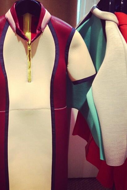 KuSualti's tweet photo. Modayi takip eden scubacilaraTommy spring14 koleksiyonunda dalis elbiseleri! http://t.co/pF0qOvfHHo