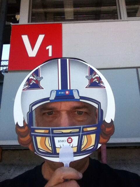 WYD_JDC's tweet photo. Beautiful day for Alouette game #bmofootball http://t.co/QSxBrjJCfM