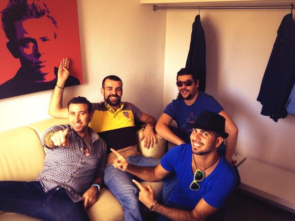 En un ratito en directo en @QTTF !! <a href="/telecincoes/">Telecinco</a> #EfectopasilloQTTF a partir de las 19:00!!