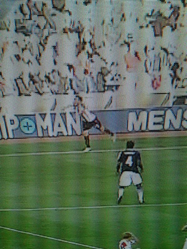 nathanradev's tweet photo. His under 8s coach didn't teach him the rules of throw ins #bpl #SUNLIV #lfc http://t.co/Uqahfj3TKJ