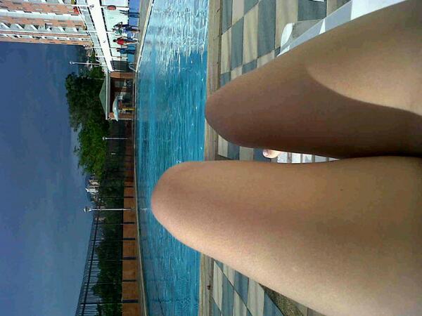 Danycaselles's tweet photo. Feliz Domingo!☺☁ http://t.co/qMsw12P5ss