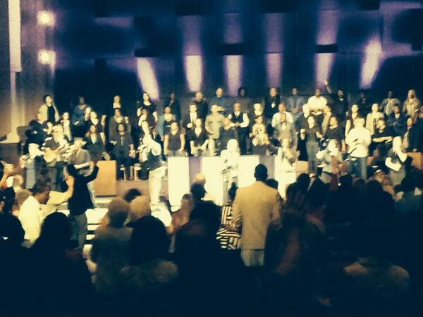 PMattyV's tweet image. Worship @LenexaChristian #LccLIFE