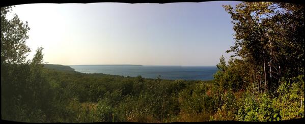 jnnyyay's tweet photo. Panorama. Just testing this thing out c: http://t.co/iPGIfZ4J19