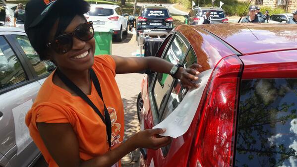 Francoisvs1988's tweet photo. Fixing up the cars and doing branding!!! @Tu_mi @Magna_Trek http://t.co/ubdgM7oDVe