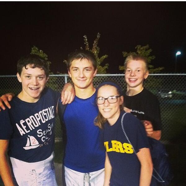 brett_upton's tweet image. After our game last night #OurFavoriteSideLineCHEERLEADER #ThanksCatie #1Interception #3FumblesCaused #Defence