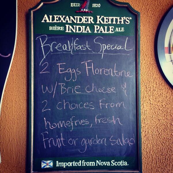 Pubwells's tweet photo. Join us for Sunday brunch !! http://t.co/1Me2BIV72h