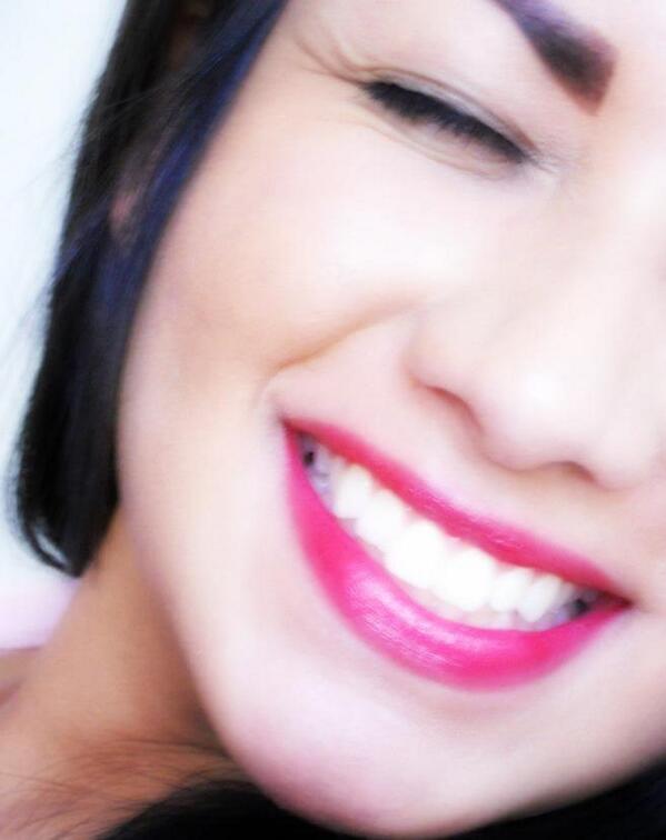 thayanepin's tweet photo. Sempre sorrindo! Sempre... http://t.co/uDJL15fltL