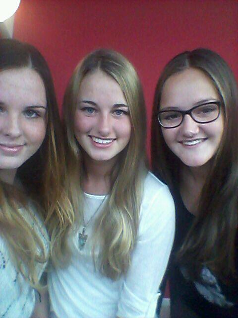 xCelenak's tweet photo. Vanmiddag met @daphnegrootx en @xDeniseKim http://t.co/imz3Jkv45B