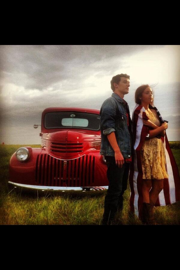 DetailFilms's tweet image. Director @NayipRamos on location for his next video in Illinois!