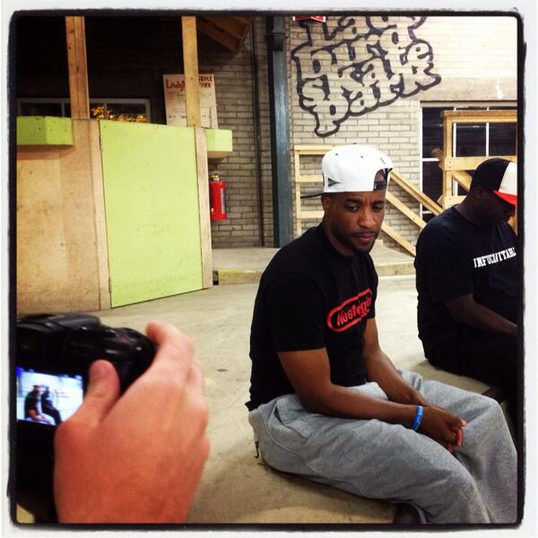 mastaace's tweet photo. @EffectusClothes been rocking that #Nostalgia shirt HEAVY on this tour! They are selling well too. #gityouOne http://t.co/ieHoJzGY2t