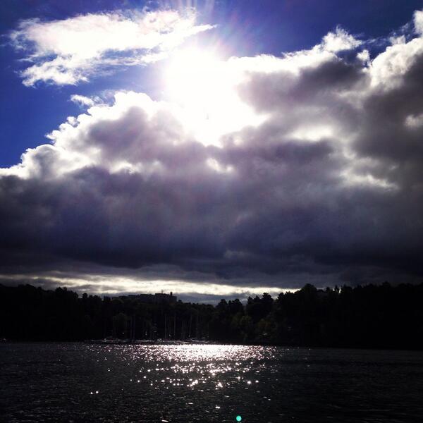 BirgitHoltskog's tweet image. Fall sky...