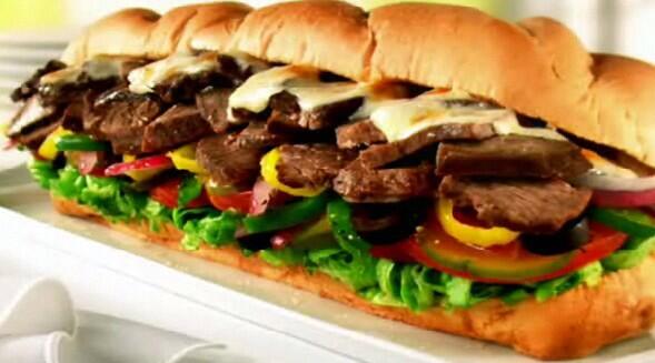 ATuCasaExpress's tweet photo. Subway a domicilio http://t.co/7iHiTTa9Ec