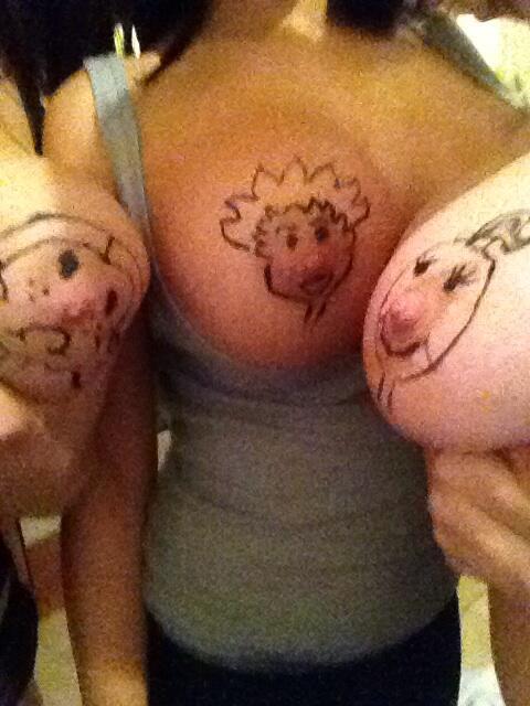Guess which boob belongs to who ?@emilybofficial @elizabethjames http://t.co/xubs2H2Dd4<a class="tags" target="_blank" title="On Twitter" href="/?out=eyJ0eXAiOiJKV1QiLCJhbGciOiJIUzUxMiJ9.eyJpYXQiOjE3MjIxMDYyMDQsImlzcyI6InR3cG9ybnN0YXJzLmNvbSIsIm5iZiI6MTcyMjEwNjIwNCwiZXhwIjoxNzUzNjQyMjA0LCJyZWRpcmVjdF91cmwiOiJodHRwczovL3R3aXR0ZXIuY29tL2VtaWx5Ym9mZmljaWFsIn0.UKkX6Fhttrw14Wsq0l7fPuPfYN54oNsSAdxFf9z_gZUBnLOtKXEwm8sPBz8K-4kb8Z-qkIROS4YN02YaR6-8gg">@emilybofficial</a><a href="/tag/zooproject"class="tags"><span>#zooproject</span></a>