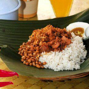 Oh ini toh yg namanya nasi puyung