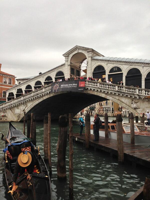 wizdaz's tweet photo. Rialto Bridge, Venice http://t.co/MI8vuOuVLO