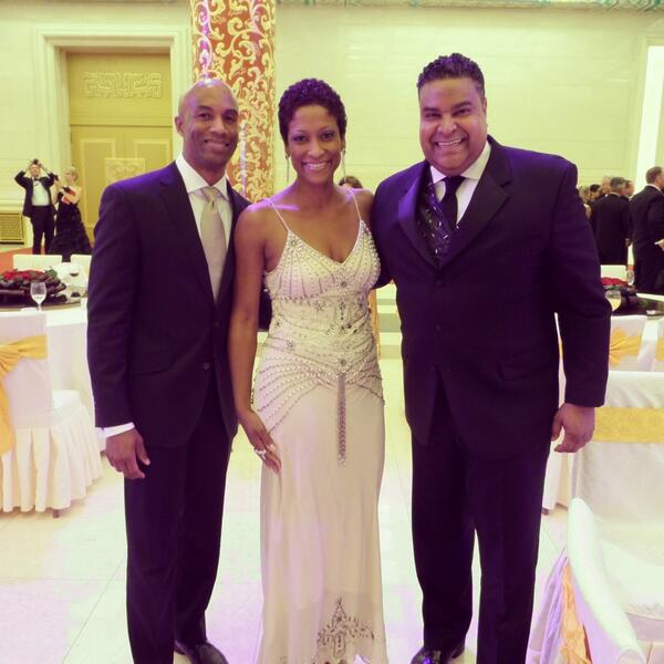 seankey_mk's tweet photo. Quentin and Menina Givens at the Great Hall of the People in Beijing http://t.co/IcomaxQjQw