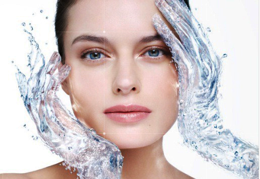 #HattuşaİleGelenSağlık
Birçok yararlı mineraller içeren termal sular hassas ciltleri yatıştırır ve sakinleştirir.