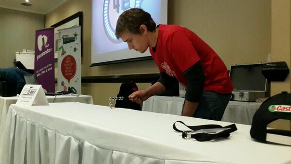 Francoisvs1988's tweet photo. @duckt_taped_dobi- william getting his focus on http://t.co/N88Y6oCDBn