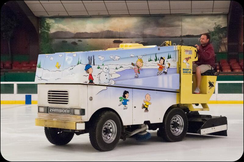 スヌーピー ザンボーニ PEANUTS ZAMBONI ミニカー 製氷車 スヌーピー ザンボーニ PEANUTS ZAMBONI ミニカー 製氷車
