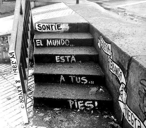 paooo_u's tweet image. El mundo está a tus pies...