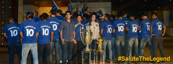 mipaltan's tweet photo. Saluting the legend!!! #ThisTimeFor10dulkar #MI #CLT20 http://t.co/8atLqHYbTc