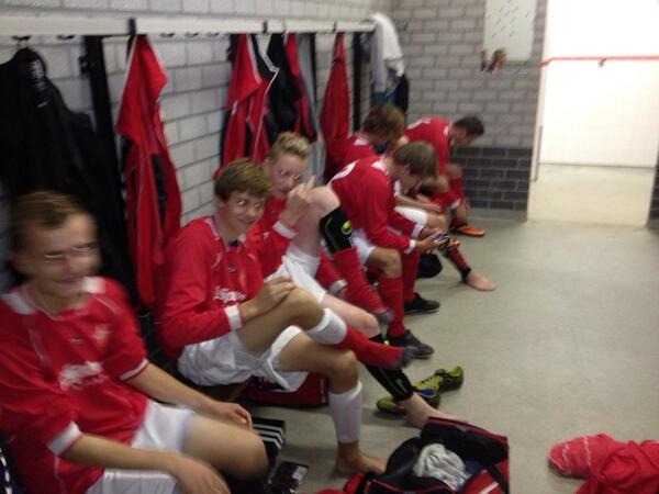 BAS_B1's tweet photo. Na zaterdag nu wederom een wedstrijd tegen Vsco B1 . #oefen #vscob1 http://t.co/WhCSNOvxAL
