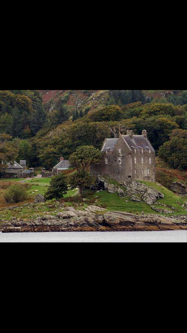 klemmej24's tweet photo. My family castle over yours> #Malcoms http://t.co/SAn3sEyznV