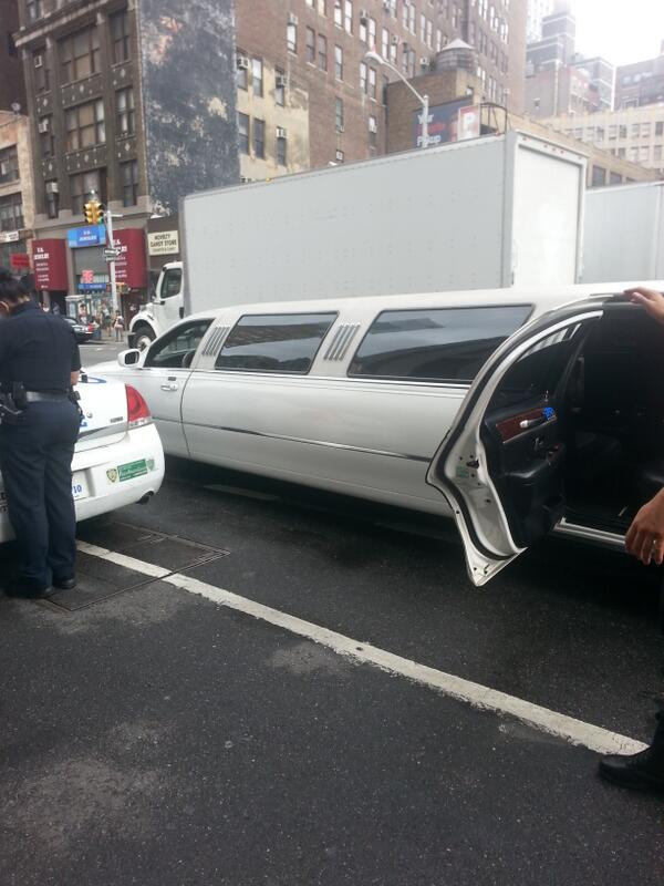 stoneboxdirk's tweet image. Ready to ride #PimpStyle ON THE WAY TO JFK