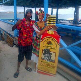 thahotshotreal's tweet image. Big S/O To One Of Our Proud Sponsors #Guavaberry On Set Of My #TropicalLimelight Video Shoot Yesterday #2nd2NoneMusic