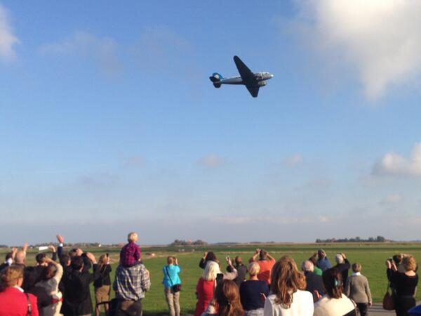 Jont bestuur aanwezig bij uitreiking 94e KLM huisje op Texel!