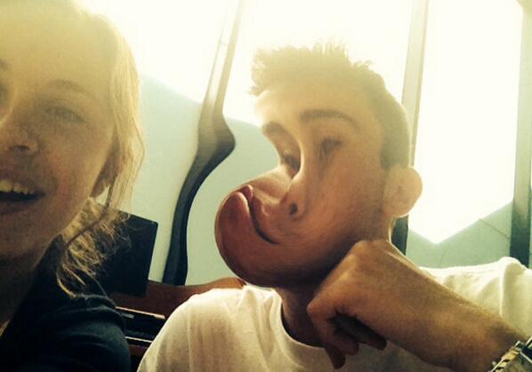 ireneyubero's tweet photo. A un día de selectividad y @ManuCabello17... siéntete culpable de mis horas perdidas en la biblioteca http://t.co/ogUt6Yt7tz