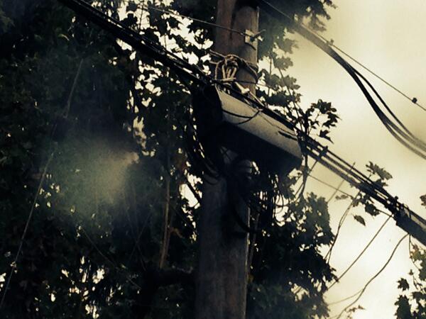 MSCappiello's tweet photo. @JCP_L Almost a year later and wires still held up by a rope...oh and the power is out. #stadiumnamepriority http://t.co/Hg9JZjhwEr