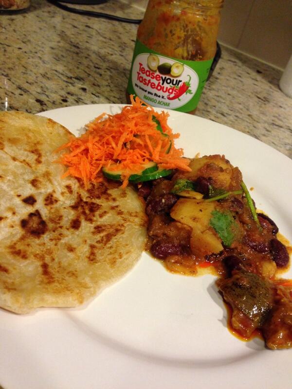 ashvita01's tweet photo. @Vishaan5 how about beans and roti instead 😁 http://t.co/toaZxMUYgx