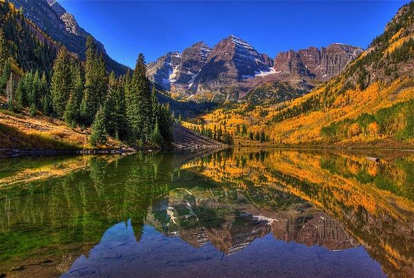 DebSchlunz's tweet photo. Fabulous fall in Aspen, Colorado!! Photo is so amazing!!! http://t.co/Atv2meRM4g