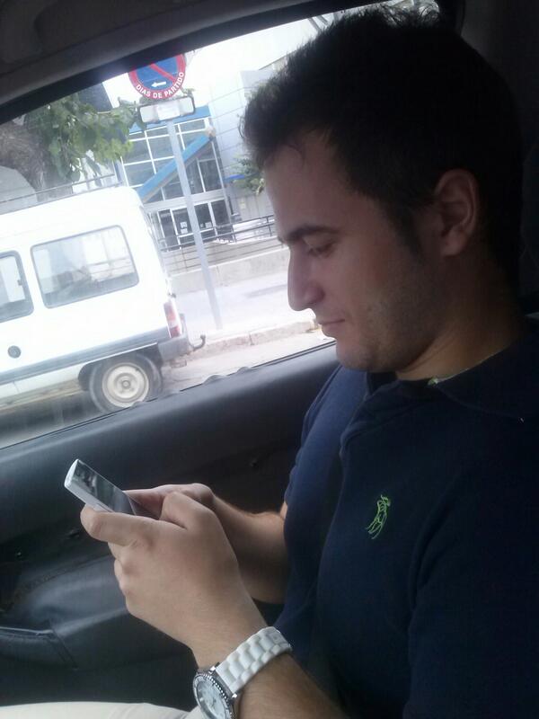 entes8's tweet photo. @JorgeIbaPer @davidpla7 @calabuig21 @auitecanals preparacion mental !! #calaworld #sisepuede #perrosuperman http://t.co/7whU9qCpxf