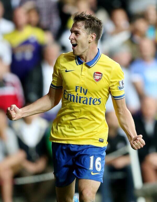 tdeportess's tweet photo. La revelación de la #PremierLeague es el Gales Ramsey, siendo mediocampista lleva 8 goles de 9 partidos http://t.co/BAPEL0nb15