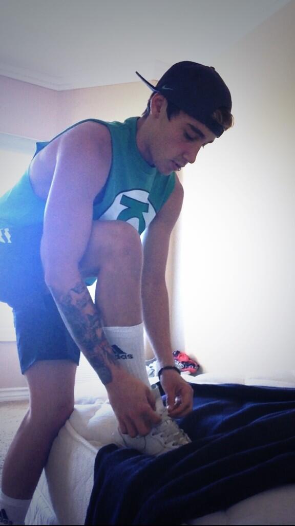 janoskians's tweet photo. Get your shoes off the bed #janospy http://t.co/exUCG5UFuA