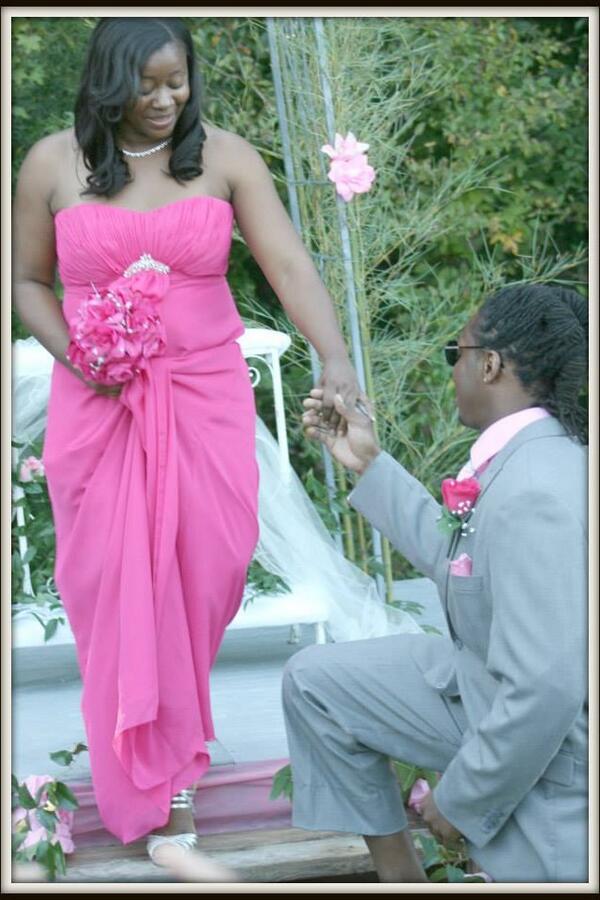 m_marymc's tweet photo. “@PRECIOUZMEMORYZ: ~He's such a gentleman~ Love It!!!!! @MS_MD_43 @MD_Jennings http://t.co/WcKqtd3v1z”    ..      Love It!!