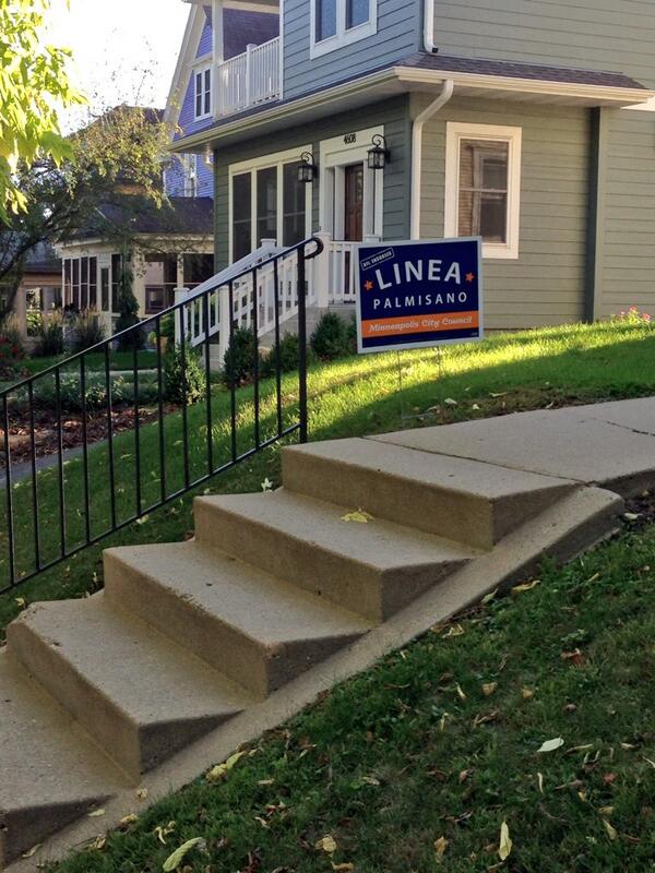 Great to see all the Linea Palmisano signs up in #Ward13 tonight! #MplsDFL