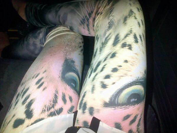 ELIANISGARRIDO's tweet photo. Gracias Jhon pino Outlet en Villavicencio por mis regalitos como este Leggins q me encanta! http://t.co/kmabjD7a06