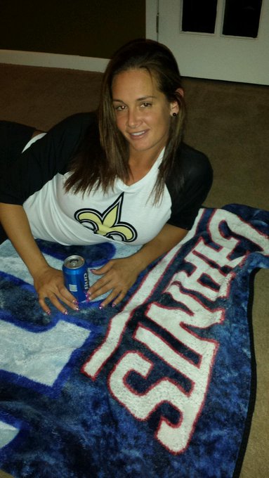 Saints TD..supporting my other QB brees. Thanks for my bday shirt @AmberAlleman http://t.co/cB867Zsq<a href="/tag/catfish"class="tags"><span>#catfish</span></a>