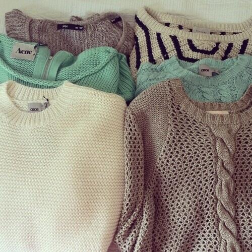 SGirls's tweet photo. ¡Quiero muchos sweater como estos! #Moda http://t.co/EbvIYVRfD3