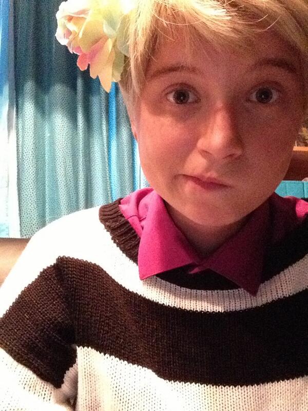 NotActuallyGay's tweet image. The flower in my hair wasn't necessary for this, Mrs. Hudson... //here's your admin picture bleh