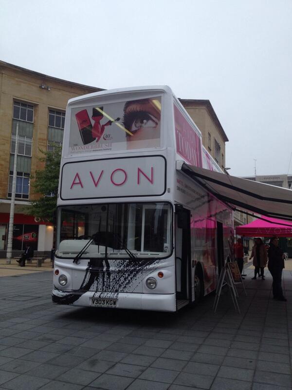 rebeccaadams187's tweet image. Amazing recruiting day at Cabot Circus, Bristol on the #Avon Beauty Bus :) #buildtheteam