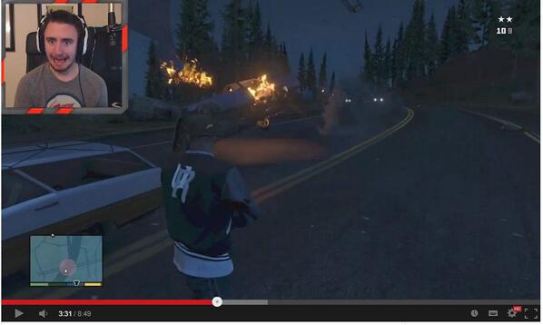 __JoshJones's tweet photo. @GoldGloveTV I paused the video to check a facebook message and this happened #Hot http://t.co/01TUafR9KY