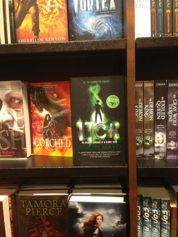 BenHorslen's tweet image. Barnes and Noble in Boston poised for an explosive adventure @simonmayo @itchingham